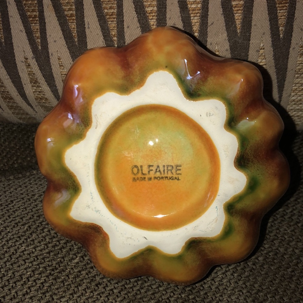 Olfaire Pottery Majolica Pumpkin Candy Dish with Lid - Made in Portugal - Picture 3 of 4